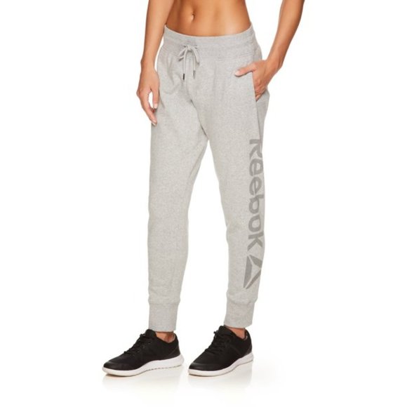 Reebok Women's Elite Cozy Oversized Fleece Jogger, Size M, Color Gray Heather - Picture 1 of 4